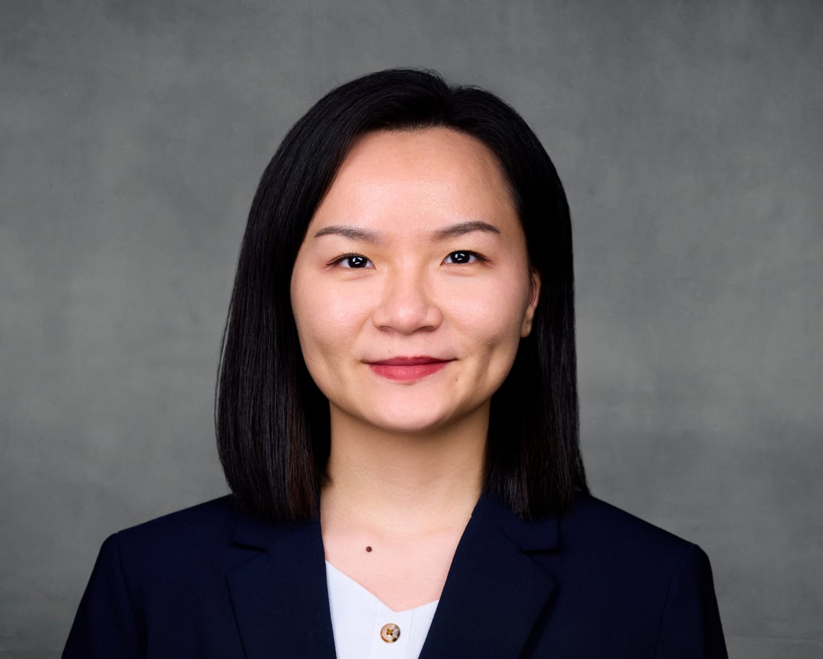 Professional headshots Main Line PA - Business photography for executives