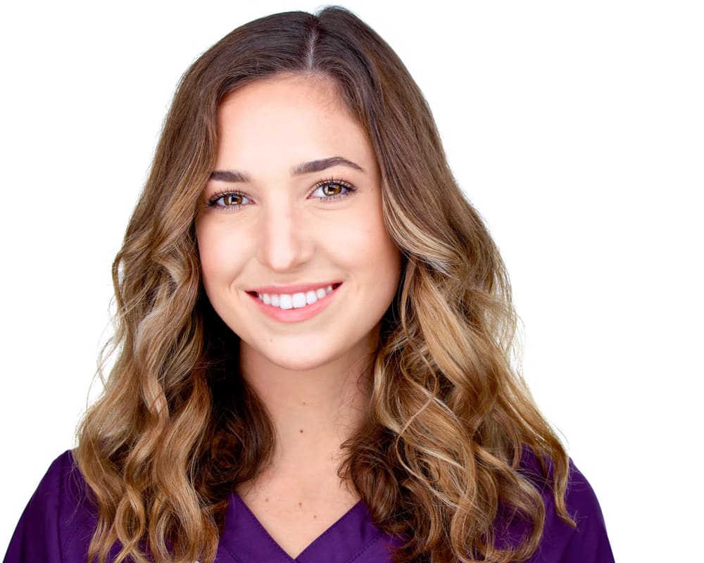 Professional Headshot Woman White Background - Philadelphia Photographer