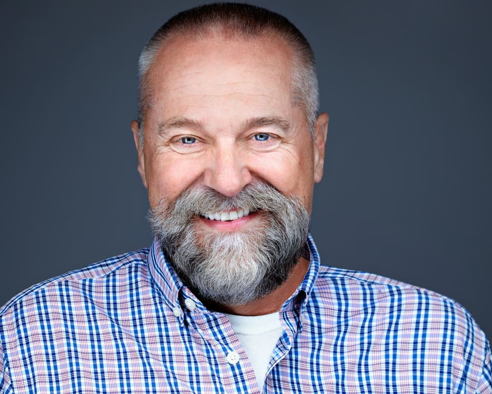 Professional Headshot Man Grey Background - Philadelphia Photographer