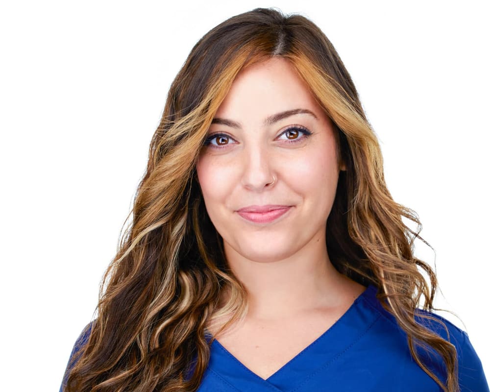 Professional Headshot Woman White Background - Philadelphia Photographer